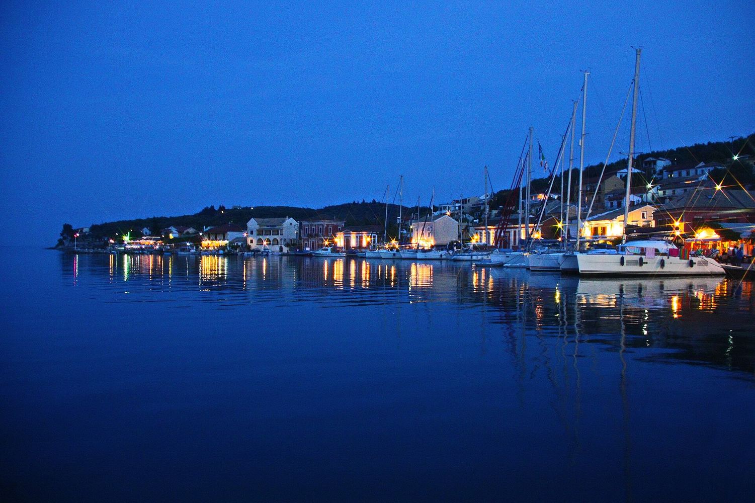 Nabrzeże portu w Gaios na Paxos